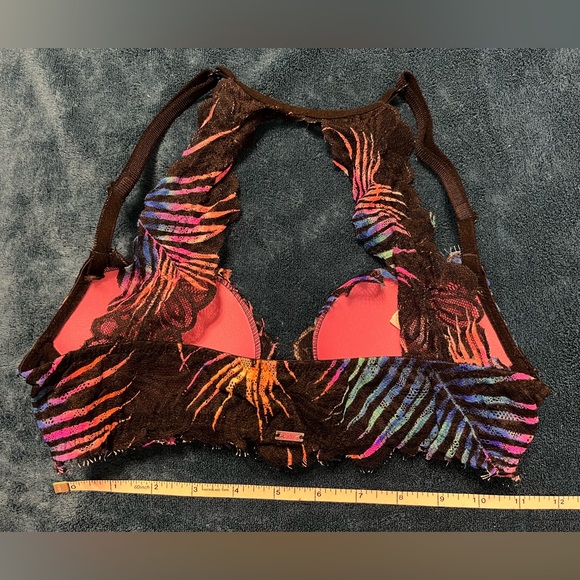 Pink by Victoria’s Secret Date Racerback Bra - Size 32A - Picture 2 of 4